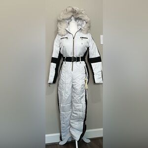 Ski Snow Suit with Faux Fur Hood NWT White and Black Domenica Italy Size M
